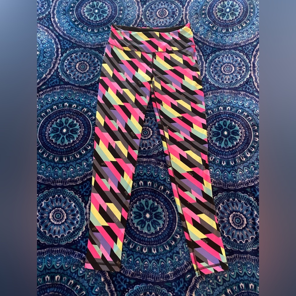 Victoria’s Secret VSX Knockout high rise leggings